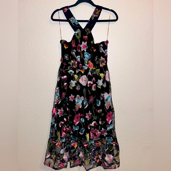 CR By Cynthia Rowley Embroidered Halter Dress, Size M - Picture 2 of 5